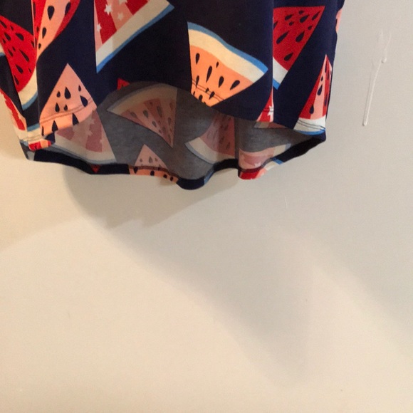 LulaRoe Watermelon S/S Top - Picture 3 of 5